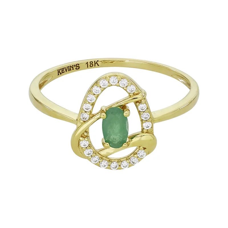Anillo en oro amarillo de 18 Kilates, con esmeralda central y decoración en zircones