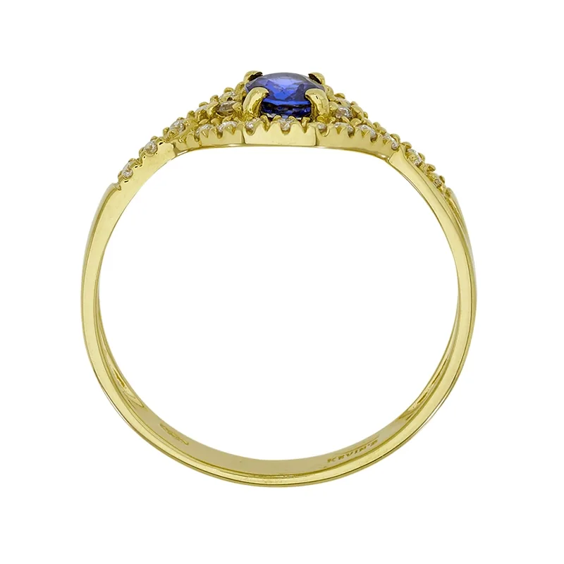 Anillo en oro amarillo de 18 Kilates, con zafiro central de 0.47 Ct y decoración en diamantes de 0.14 Ct