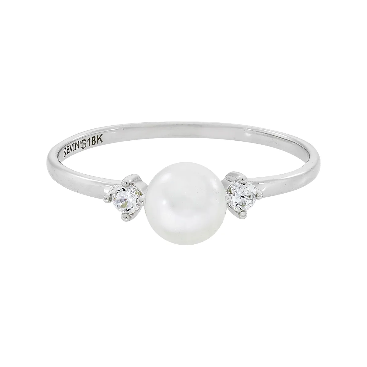 Anillo en oro blanco de 18 Kilates, con perla central de 5 mm de ancho aprox y decoración en zircones