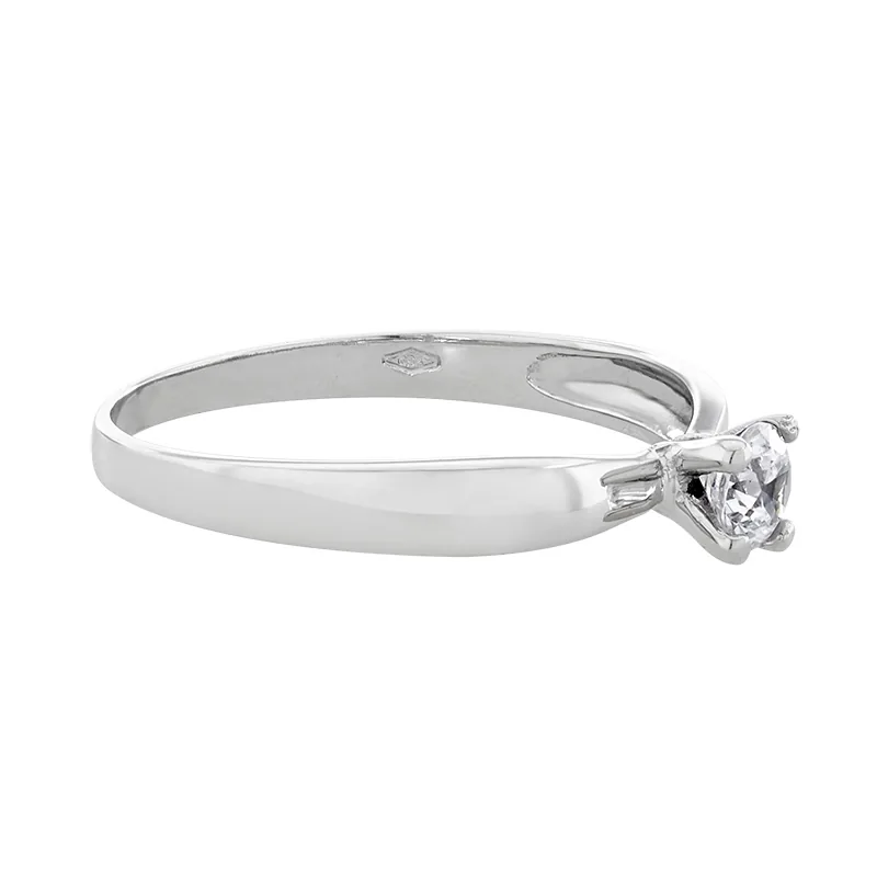 Anillo en oro blanco de 18 Kilates, con zircón central