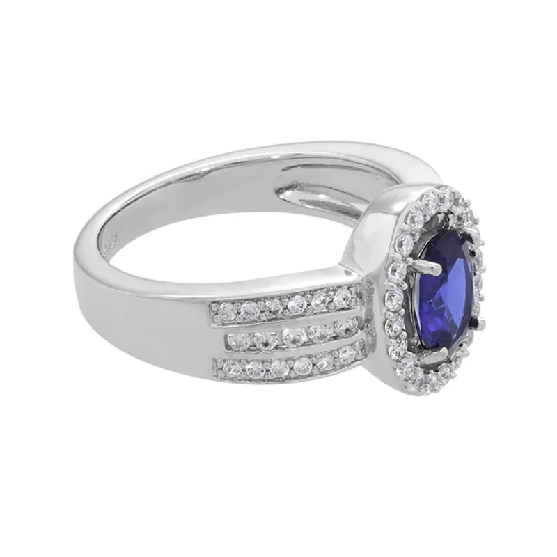 Anillo en plata Ley 925, con cristal central y decoración en cristales, de la coleccion Sueños