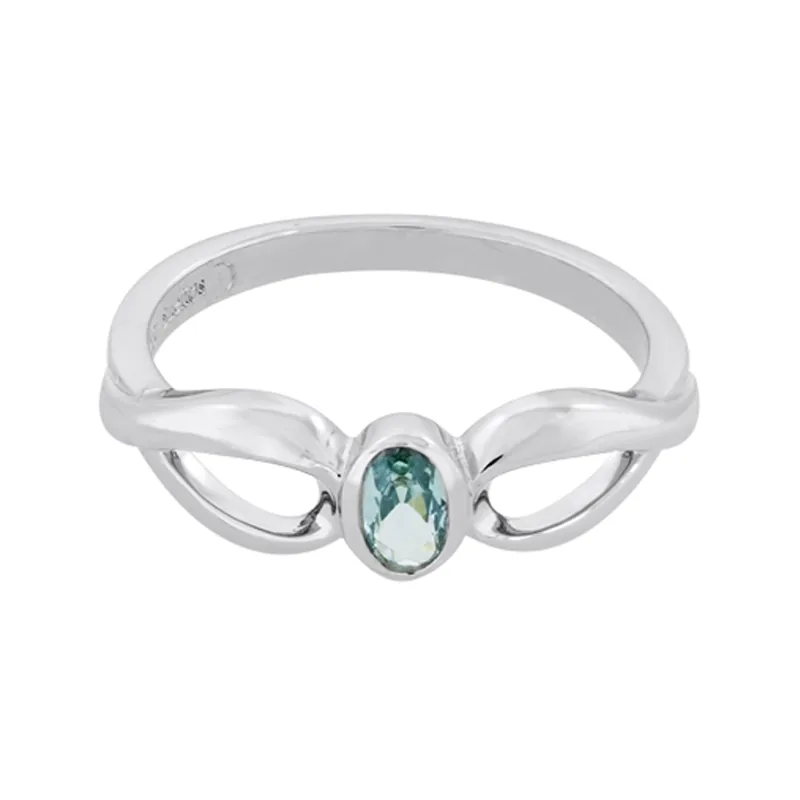 Anillo en plata Ley 925, con cristal central, de la coleccion Sueños