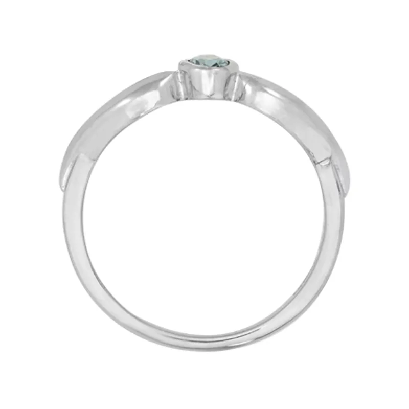 Anillo en plata Ley 925, con cristal central, de la coleccion Sueños