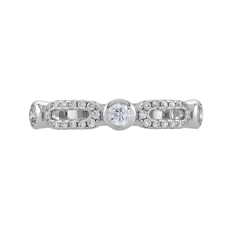 Anillo en plata Ley 925, con zircones, de la coleccion Sueños