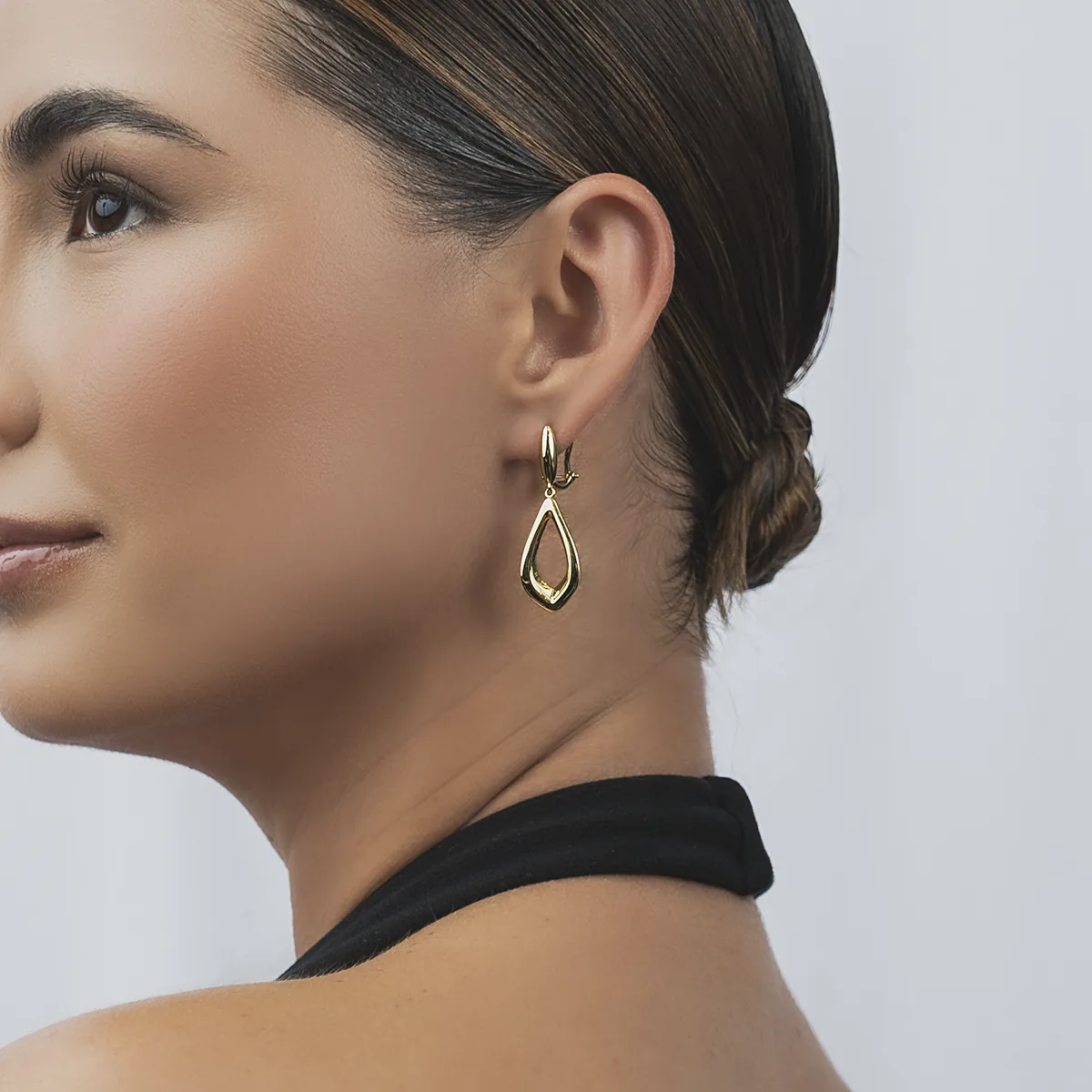 Aretes en oro amarillo de 18 Kilates, Hoja