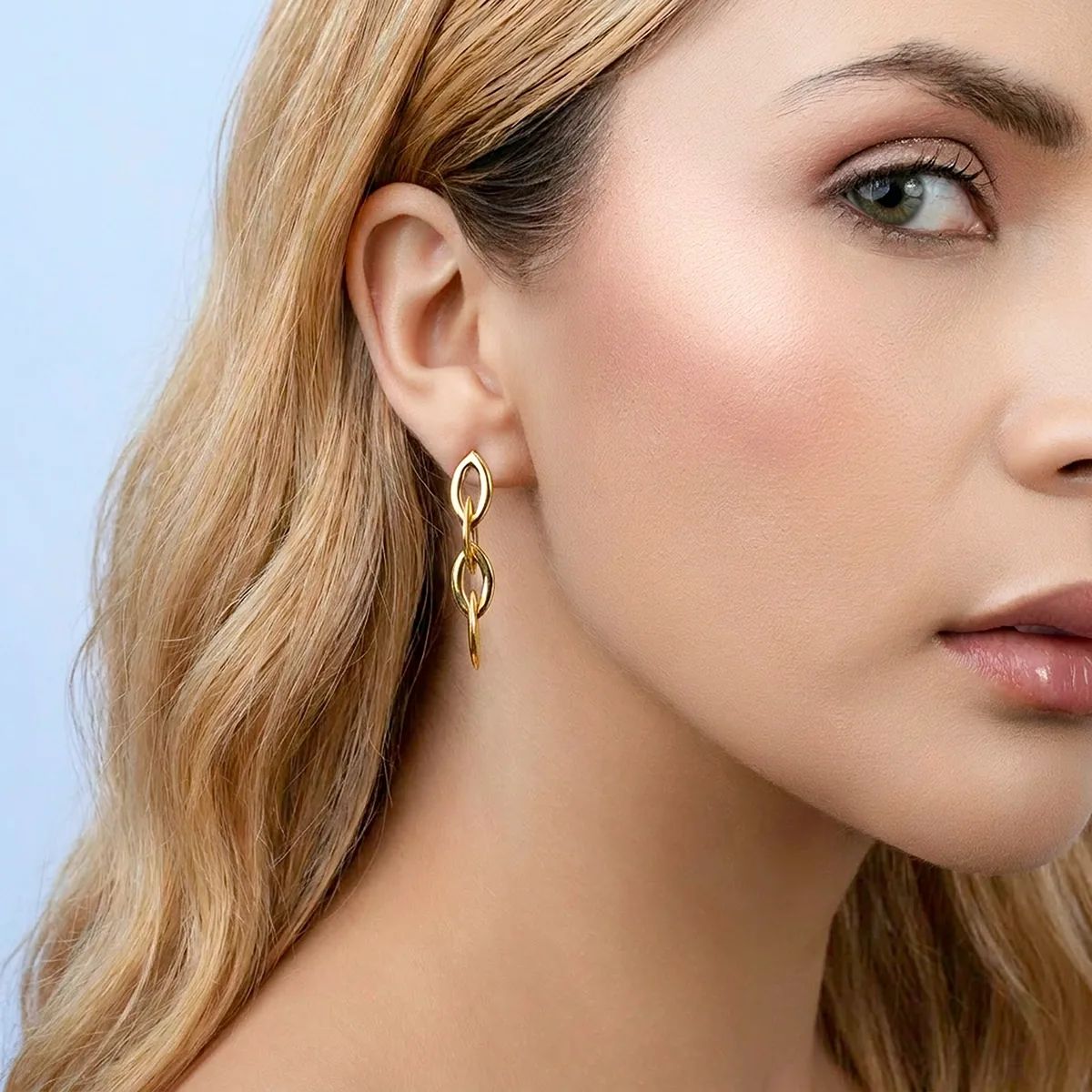 Aretes en oro amarillo de 18 Kilates, Hoja