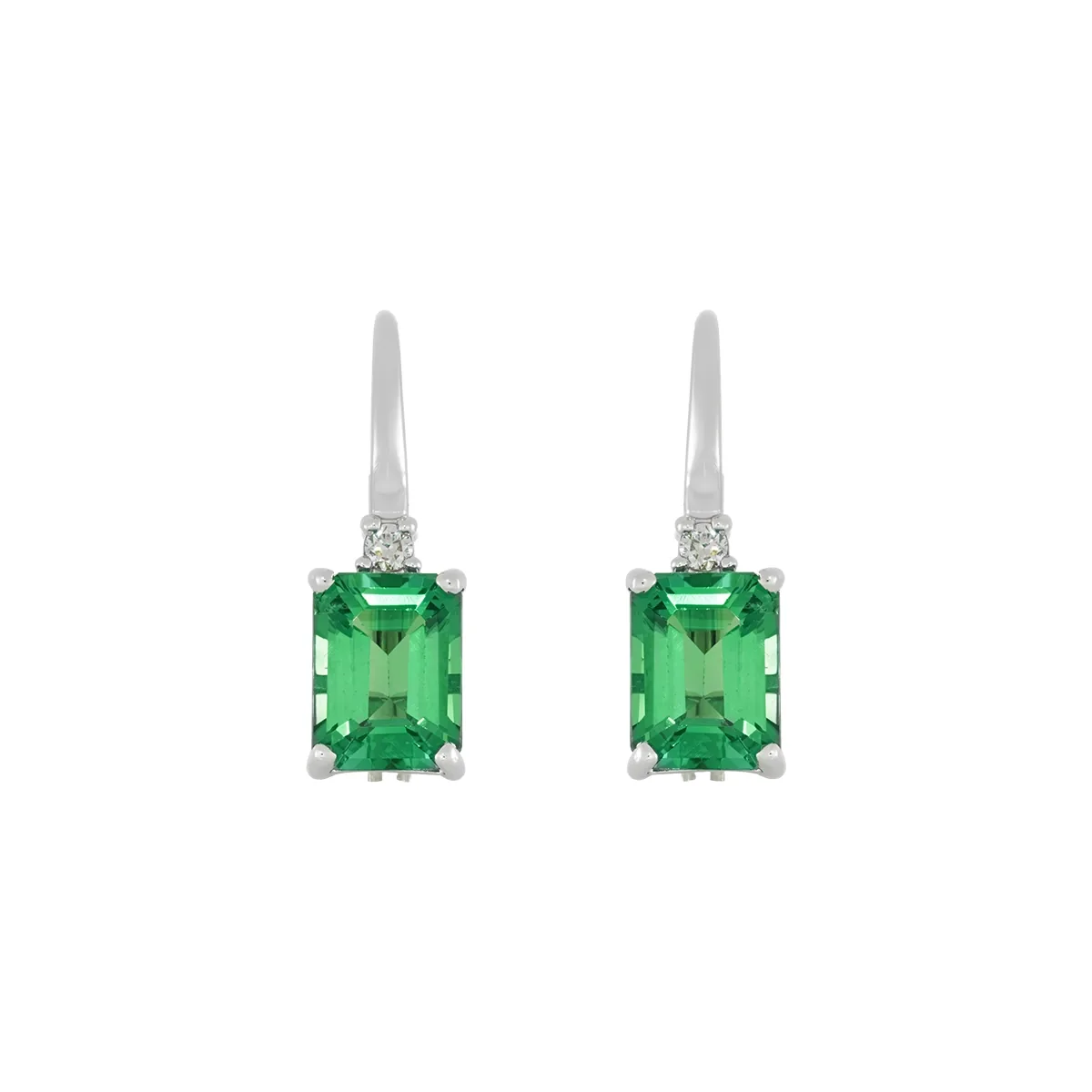 Aretes en oro blanco de 18 Kilates, Uñas+decoración, con 2 esmeralda laboratorios centrales de 2.40 Ct y decoración en diamante de laboratorio de 0.06 Ct