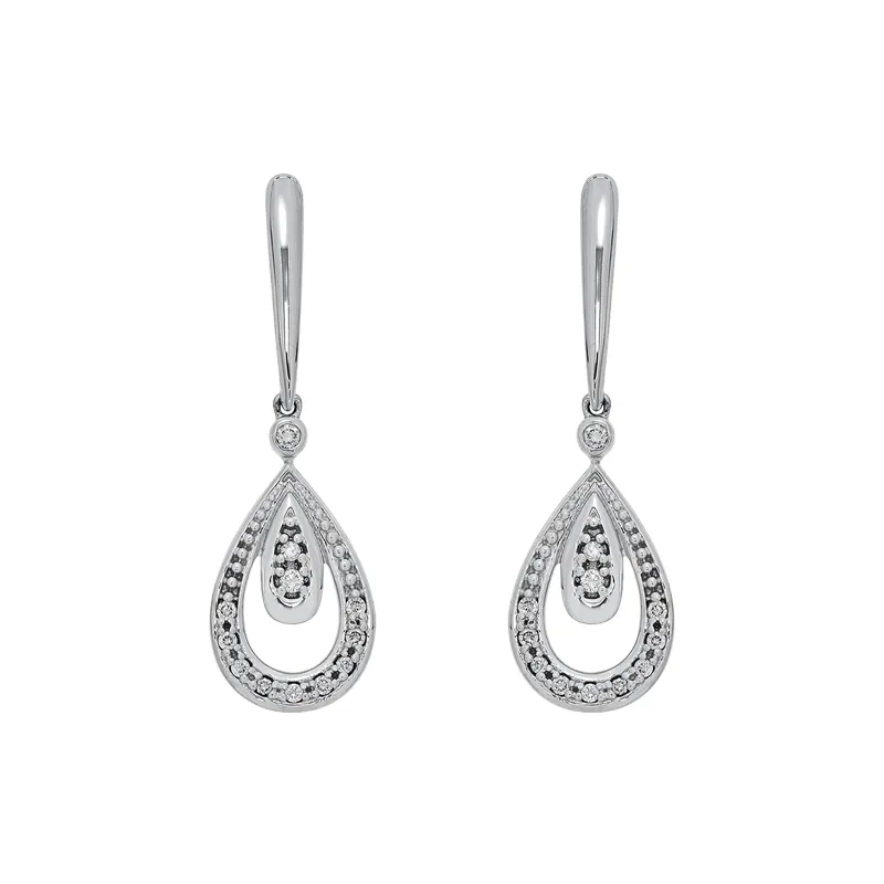 Aretes en oro blanco de 18 Kilates, Lágrima, con diamantes de 0.08 Ct