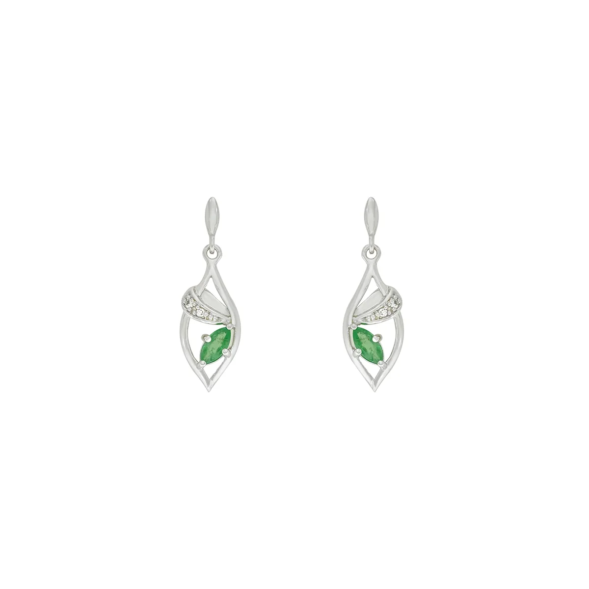Aretes en oro blanco de 18 Kilates, Hoja, con 2 esmeraldas centrales de 0.25 Ct y decoración en diamantes de 0.02 Ct