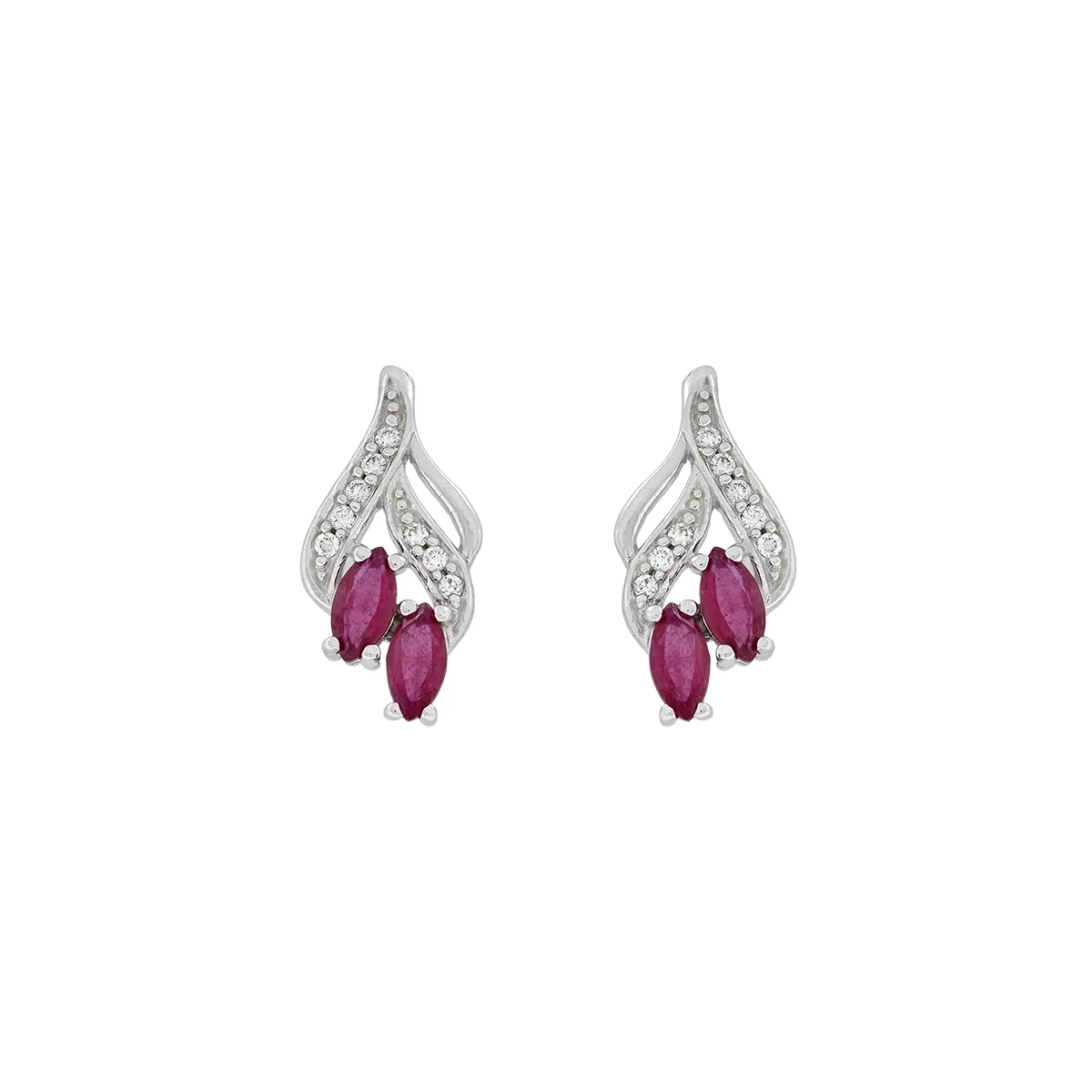 Aretes en oro blanco de 18 Kilates, Franjas, con 4 rubís centrales de 0.65 Ct y decoración en diamantes de 0.08 Ct