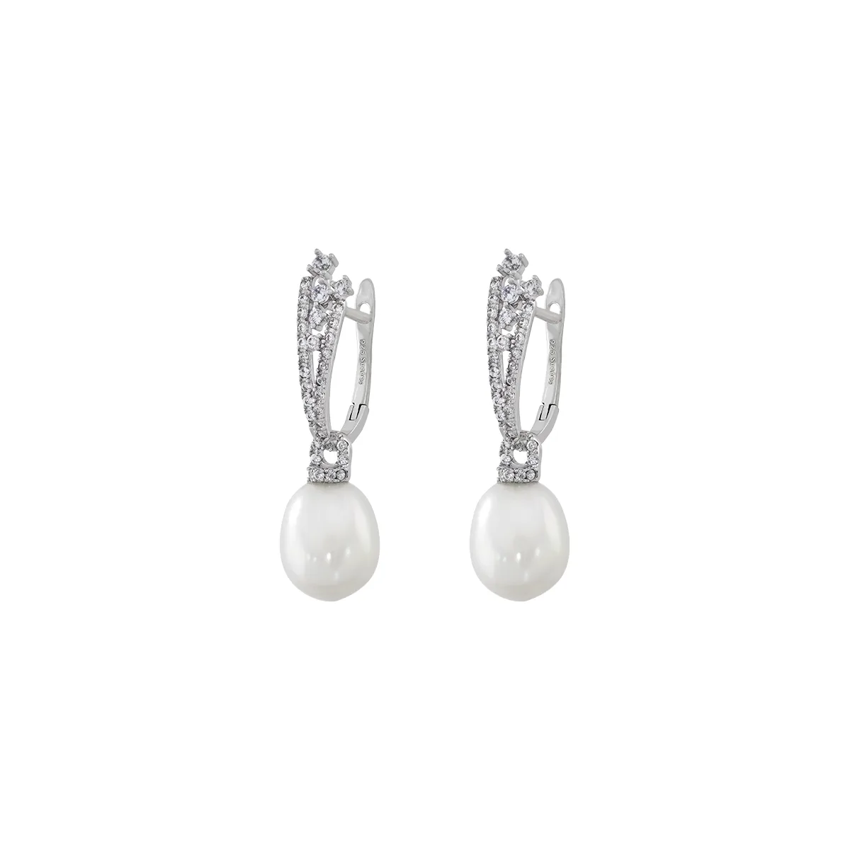 Aretes en plata Ley 925, Franjas, con perlas centrales de 8 mm de ancho aprox y decoración en zircones, de la coleccion Sueños