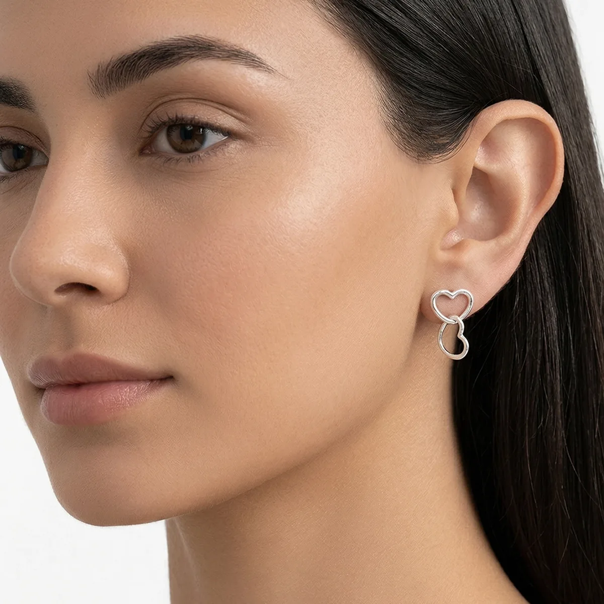 Aretes en plata Ley 925, Corazón, de la coleccion Sueños