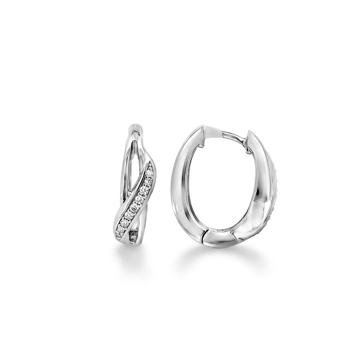 Aretes franjas, con diamante de laboratorio con un peso total de 0.15Ct, en plata ley 925, rodinado - Colección Sueños