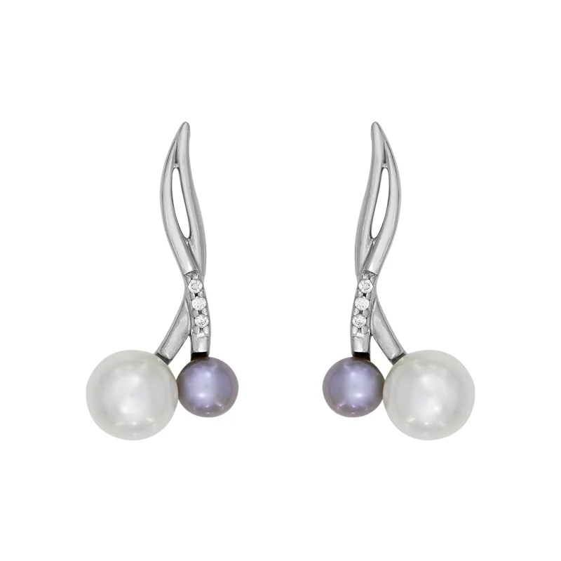 Aretes en plata Ley 925, Franjas, con 2 perla sintéticas centrales y decoración en perla sintéticas, de la coleccion Sueños