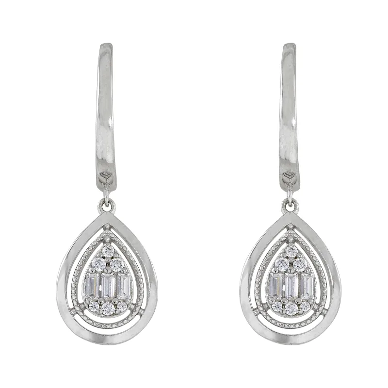 Aretes en plata Ley 925, Lágrima, con zircones, 1.50 mm. de ancho, de la coleccion Sueños