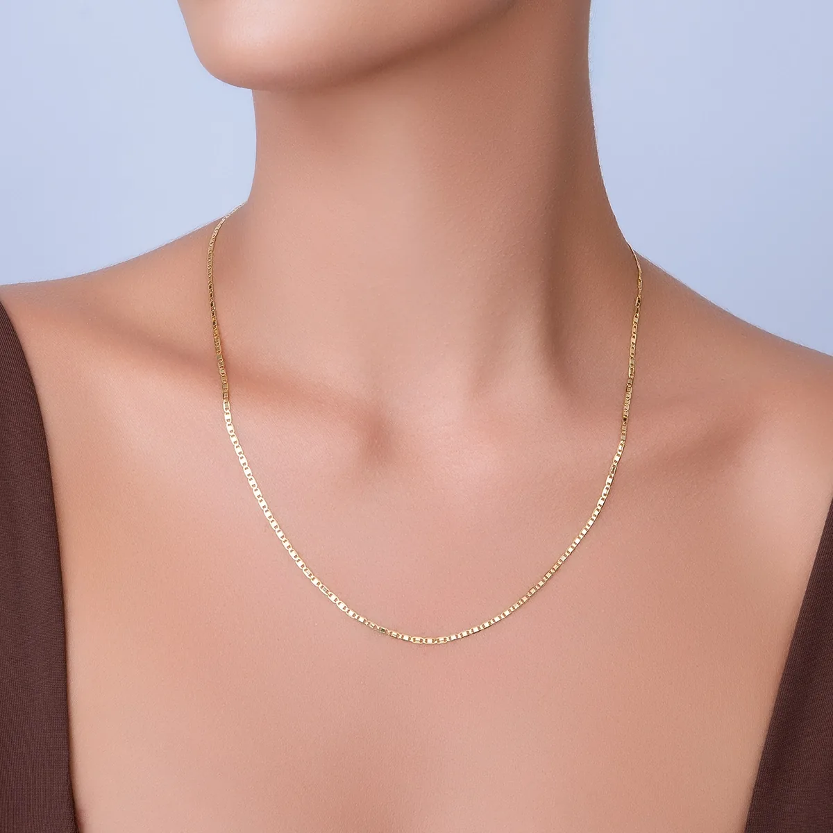 Cadena en oro amarillo de 18 Kilates, Ancla, 50 cm. de largo, 2 mm. de ancho