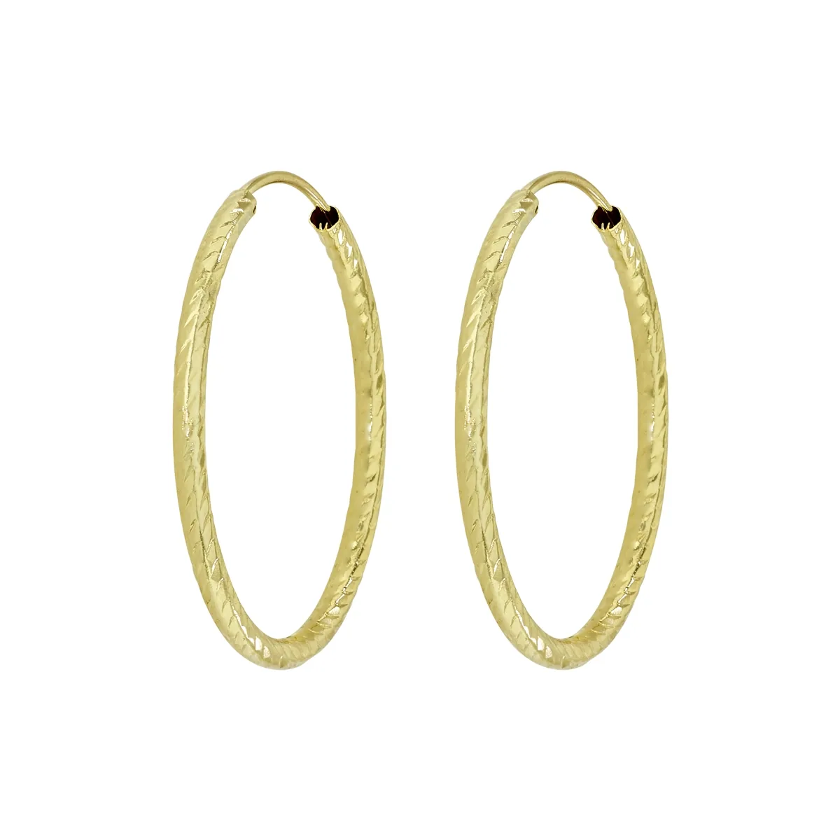 Candongas en oro amarillo de 18 Kilates con visos, Tubo, 1.50 mm. de ancho