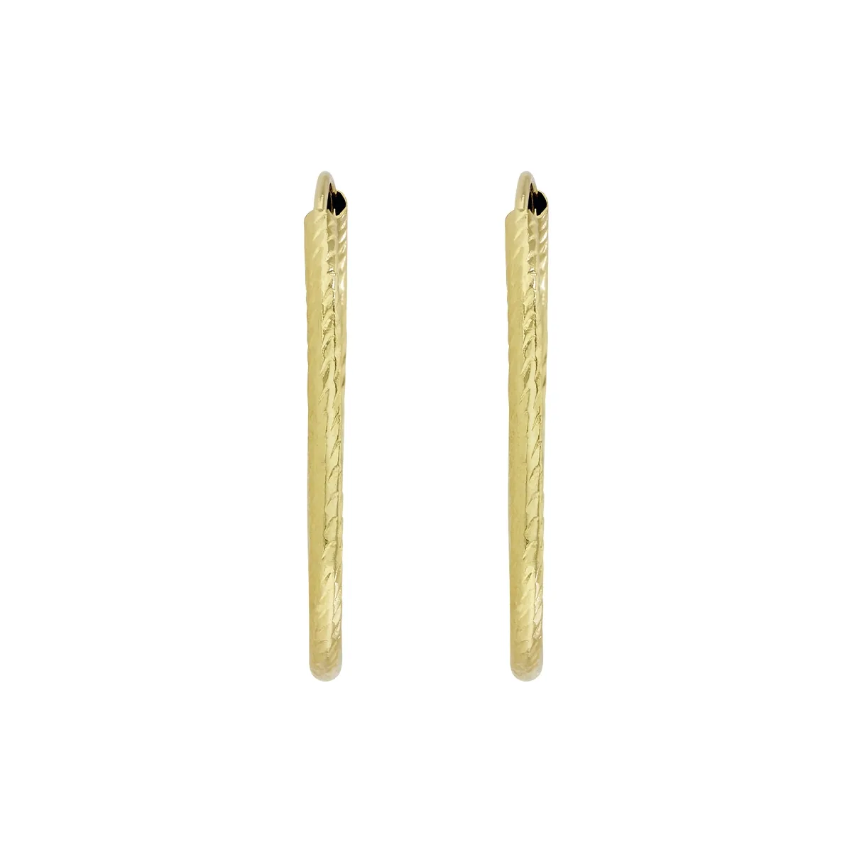 Candongas en oro amarillo de 18 Kilates con visos, Tubo, 1.50 mm. de ancho