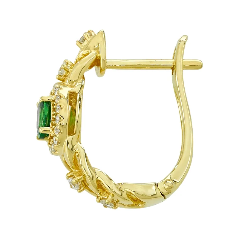 Candongas en oro amarillo de 18 Kilates, Franjas, con 2 granates centrales y decoración en diamantes de 0.22 Ct, 1.50 mm. de ancho
