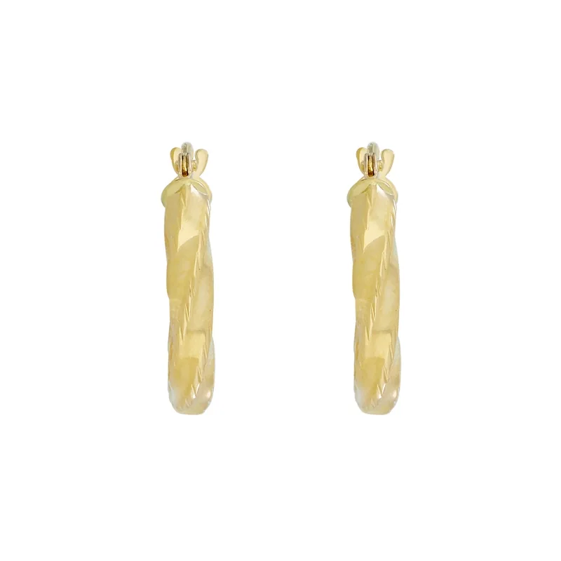 Candongas en oro amarillo de 18 Kilates, Semientorchada, 2.50 mm. de ancho