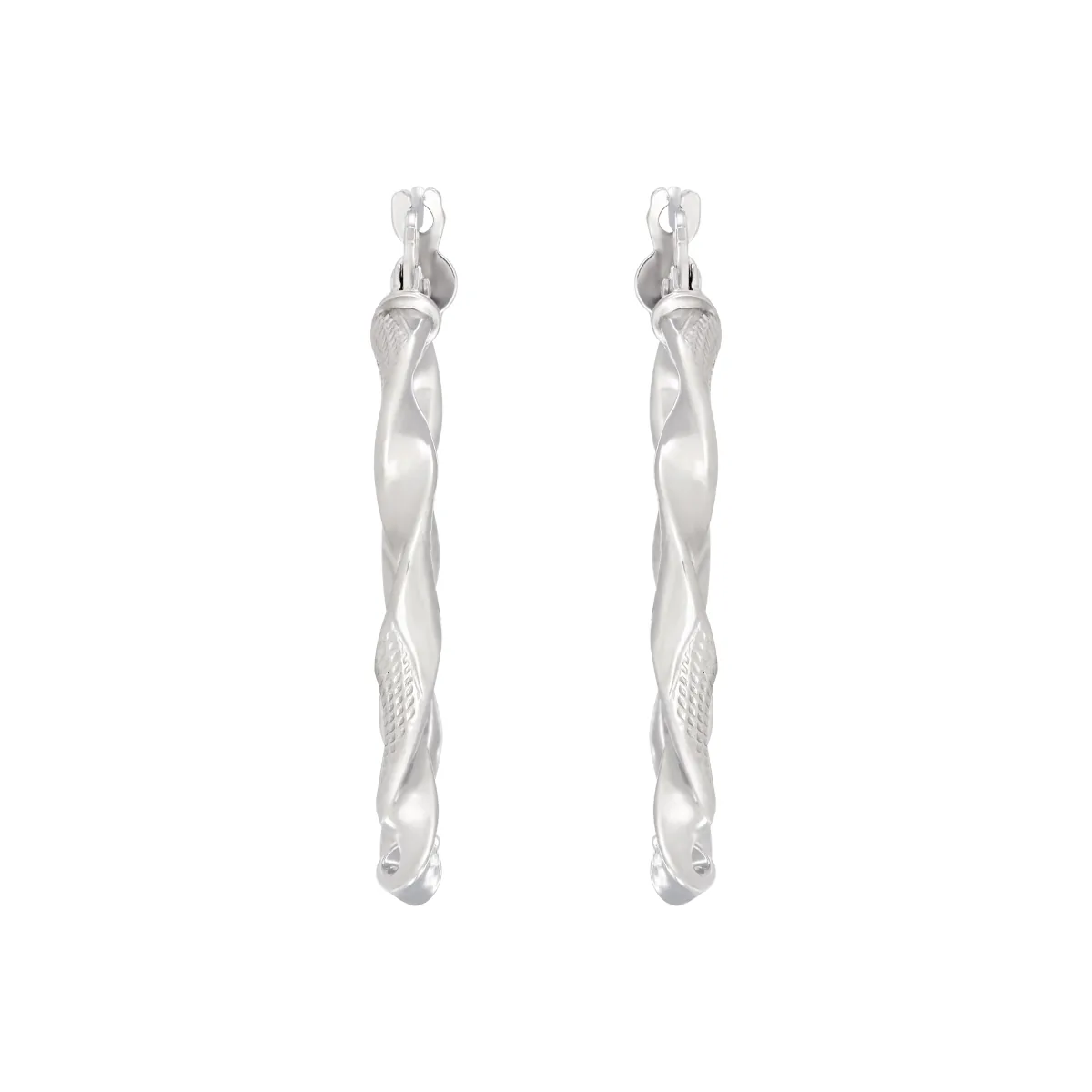 Candongas en oro blanco de 18 Kilates con visos, Semientorchada, 2.50 mm. de ancho