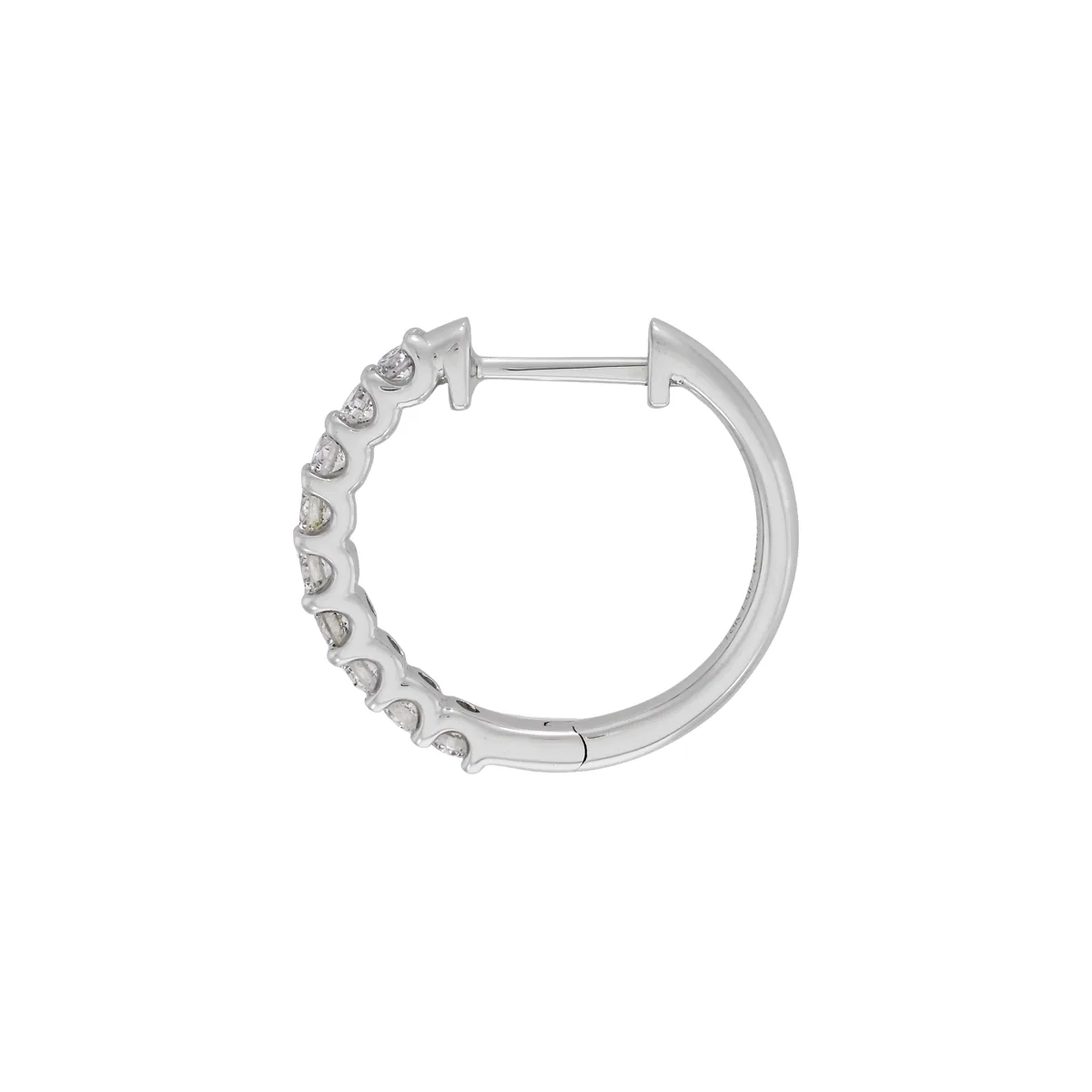 Candongas con diamante de laboratorio con un peso total de 0.57Ct, oro tono blanco 18k, rodinado