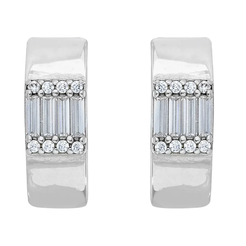 Candongas en plata Ley 925, Plana, con zircones, 5 mm. de ancho, de la coleccion Sueños