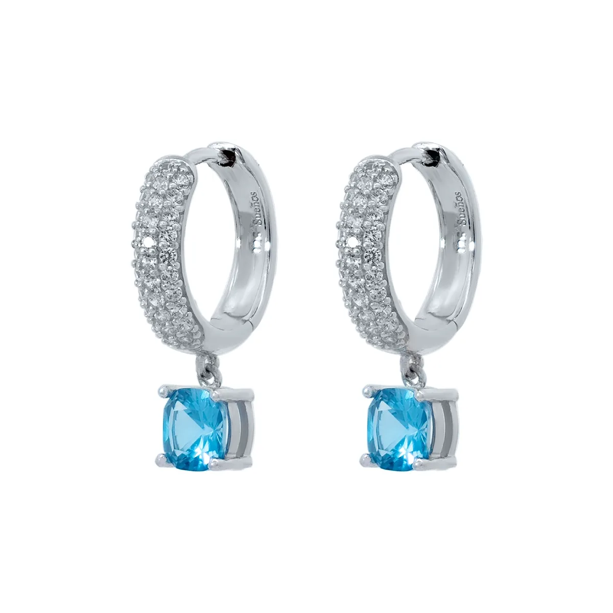 Candongas en plata Ley 925, 1/2 caña, con 2 zircones centrales y decoración en zircones, 4 mm. de ancho, de la coleccion Sueños