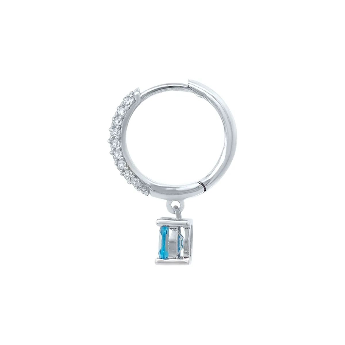 Candongas en plata Ley 925, 1/2 caña, con 2 zircones centrales y decoración en zircones, 4 mm. de ancho, de la coleccion Sueños