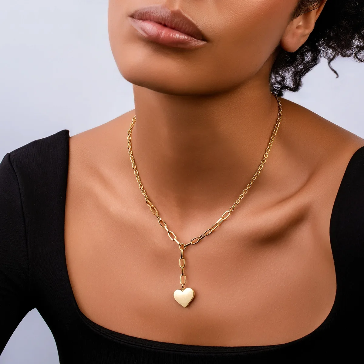 Gargantilla en oro amarillo de 18 Kilates, Corazón, 42 cm. de largo, 3 mm. de ancho