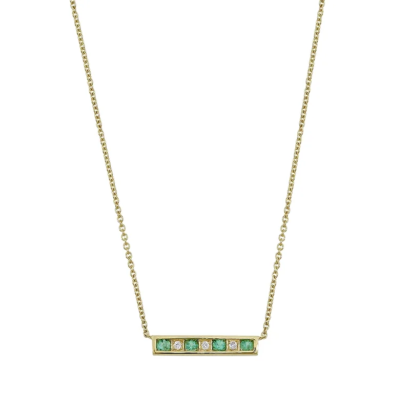 Gargantilla en oro amarillo de 18 Kilates, Barra, con esmeraldas de 0.09 Ct y diamantes de 0.02 Ct, 45 cm. de largo, 0.50 mm. de ancho