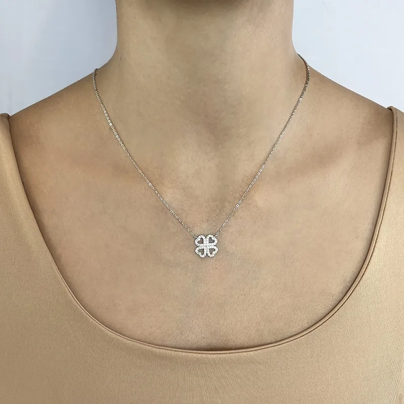 Gargantilla en plata Ley 925, Flores, con cristales, 45 cm. de largo, 1 mm. de ancho, de la coleccion Sueños