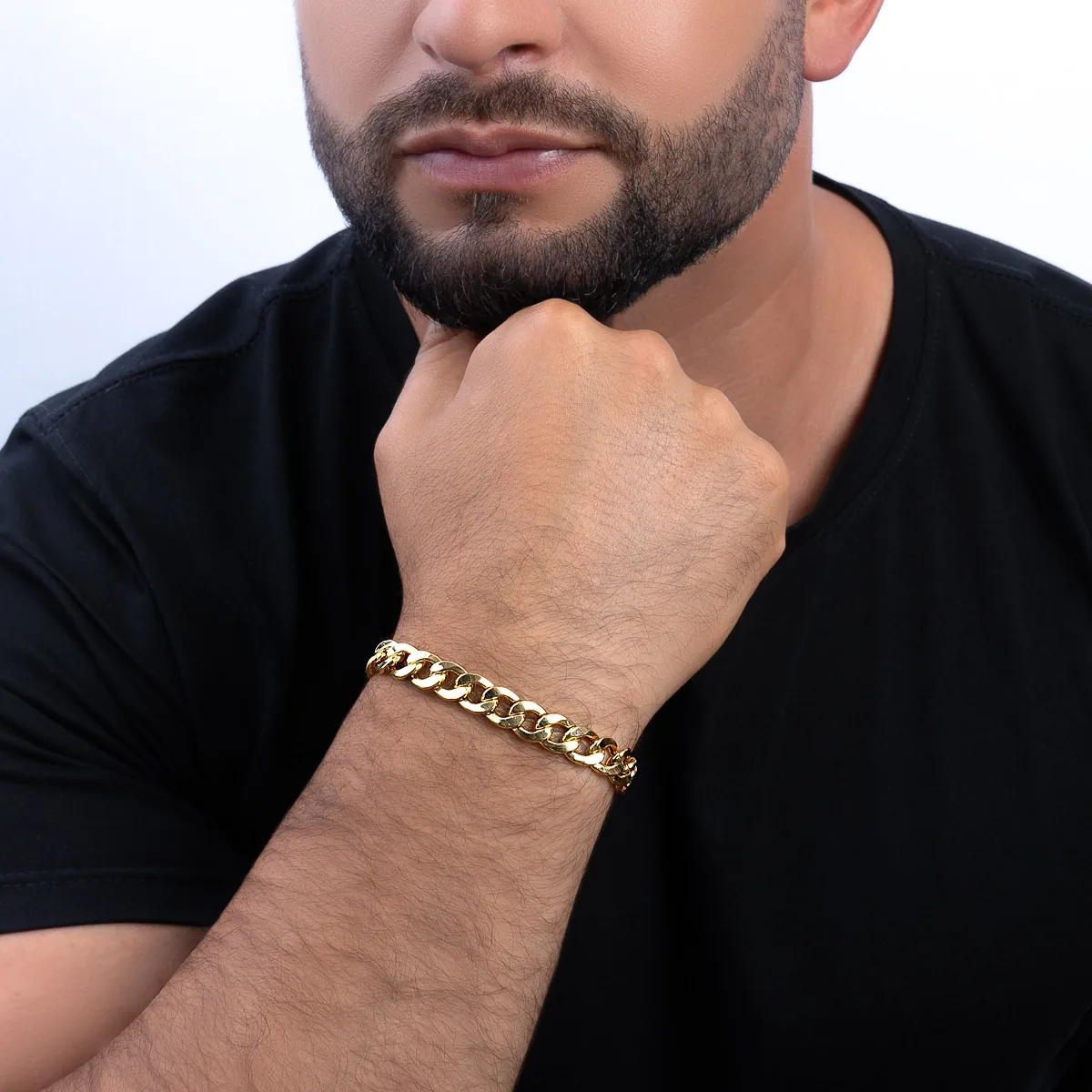 Pulsera en oro amarillo de 18 Kilates, 19 cm. de largo, 9 mm. de ancho