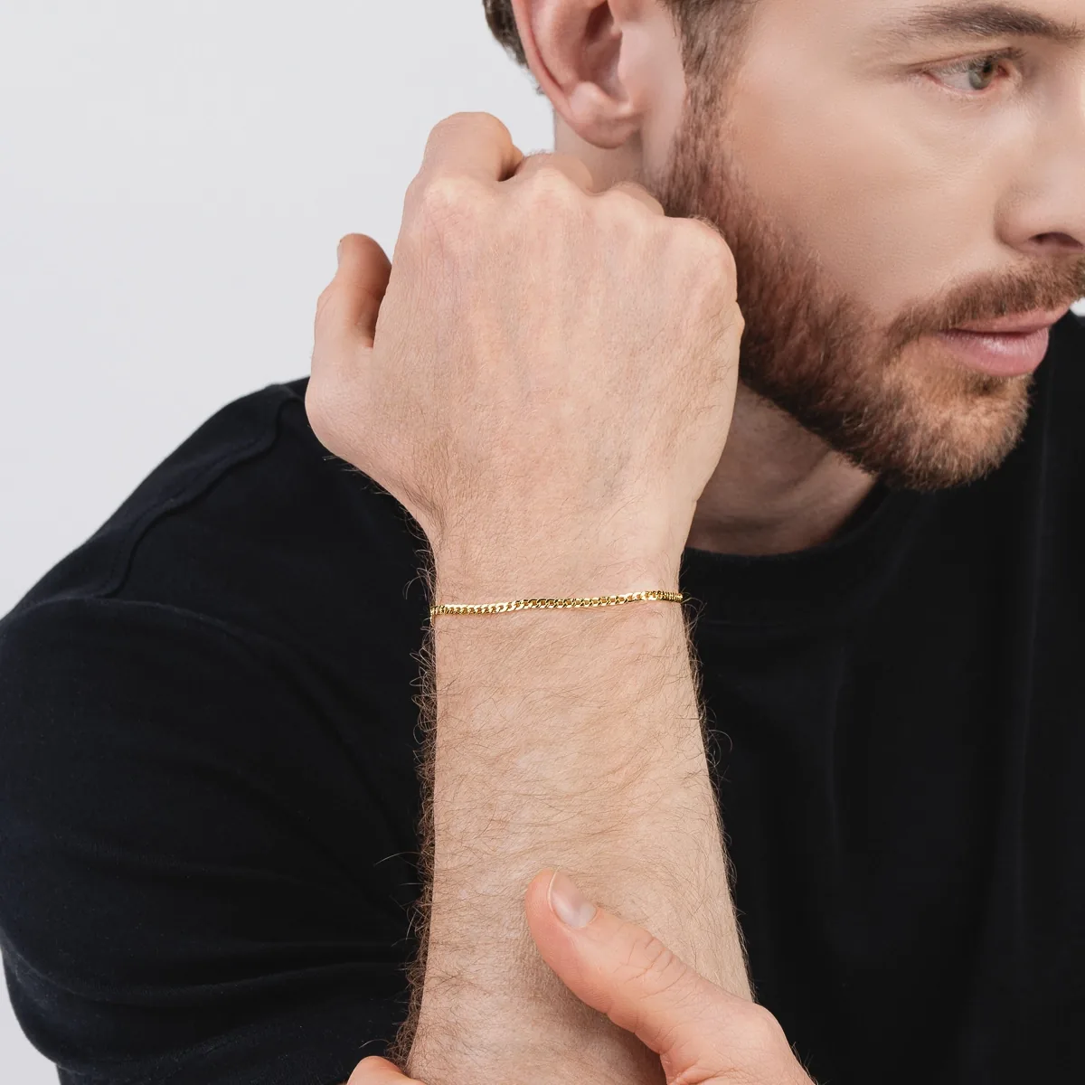 Pulsera en oro amarillo de 18 Kilates, 19 cm. de largo, 2 mm. de ancho