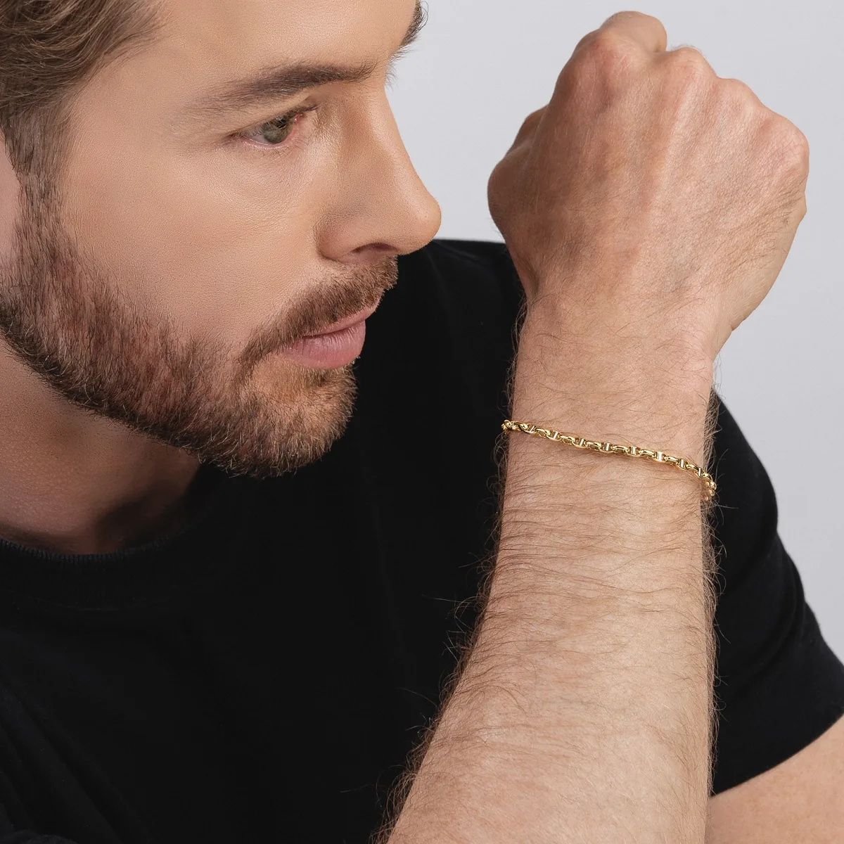 Pulsera en oro amarillo de 18 Kilates, 21 cm. de largo, 3.50 mm. de ancho