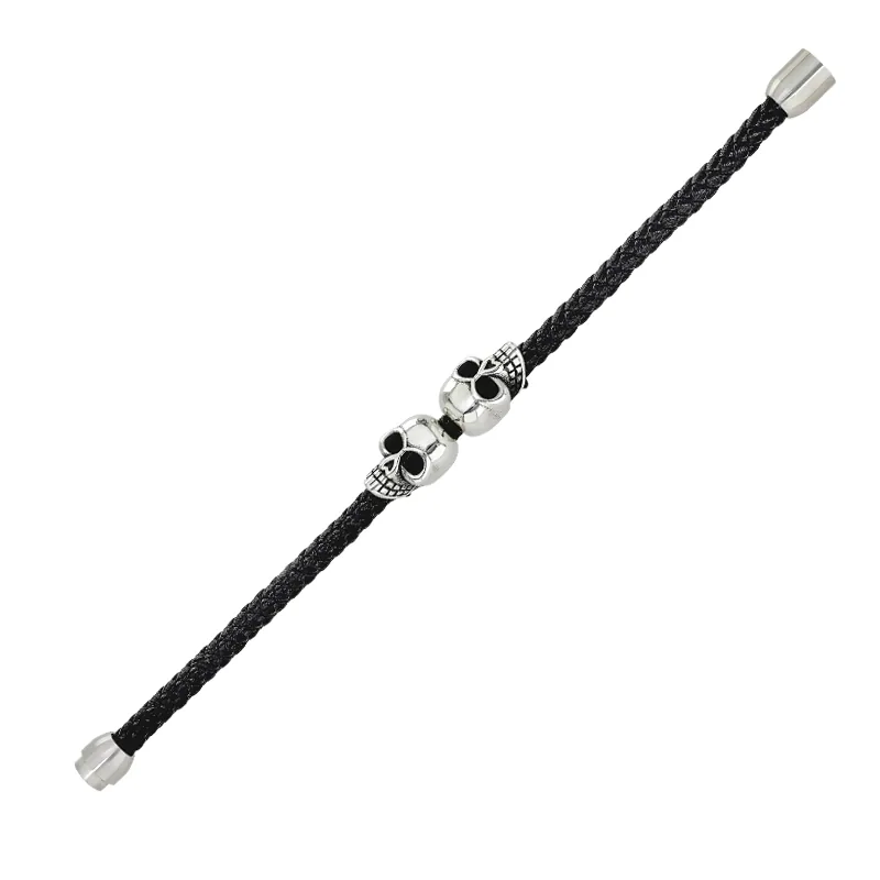 Pulsera de calaveras en cuero sintético y acero, 21 cm. de largo, 6 mm. de ancho - Colección Forza