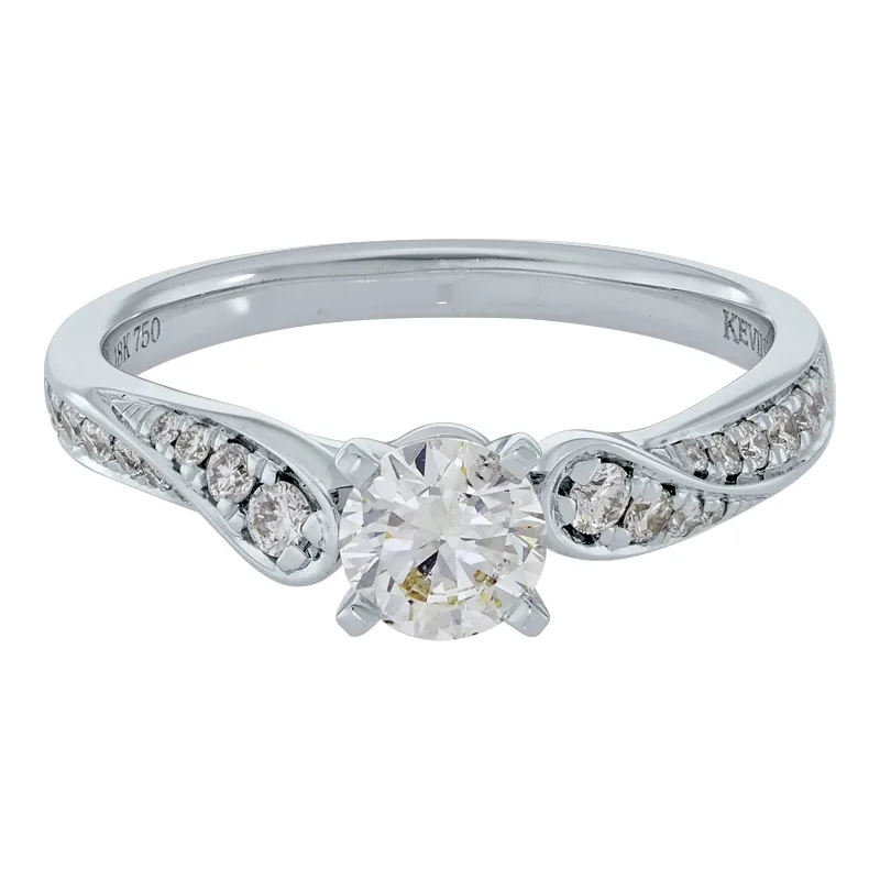 Anillo de compromiso con diamante central redondo GIA de 0.50ct y decoración en diamantes, oro tono blanco 18k, rodinado
