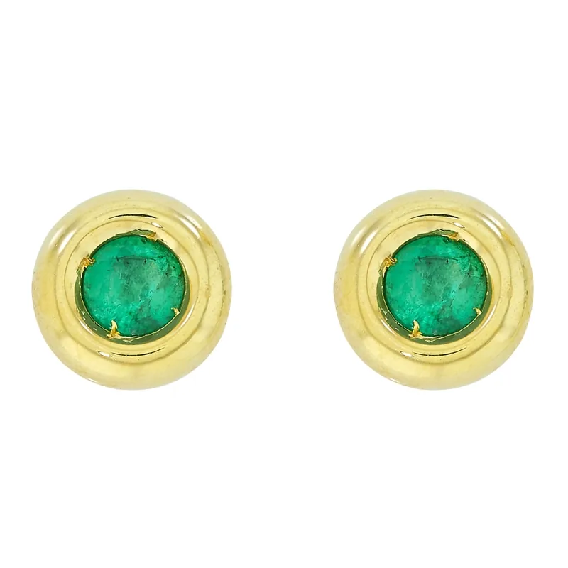 Topos studs en oro amarillo de 18 Kilates, Bisel, con 2 esmeraldas centrales de 0.36 Ct, 7 mm. de ancho