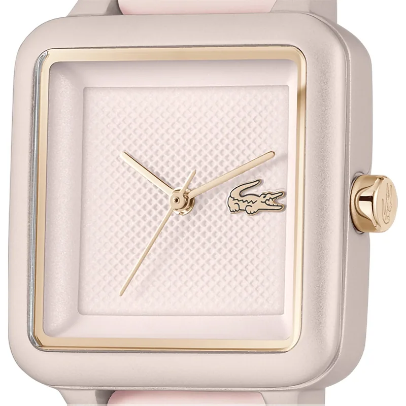 Reloj Lacoste analogo, para Dama, tablero cuadrado colores rosado y rosa, estilo sin numeros, pulso silicona color rosado