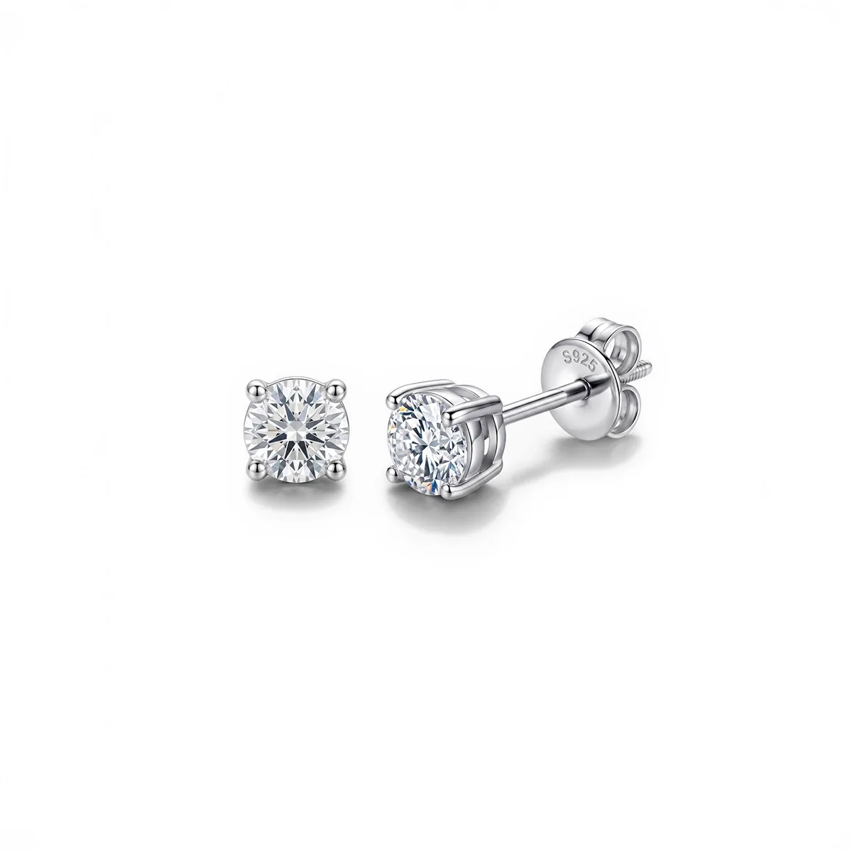 Topos studs en plata Ley 925, con 2 diamante de laboratorio centrales de 0.20 Ct, de la coleccion Sueños