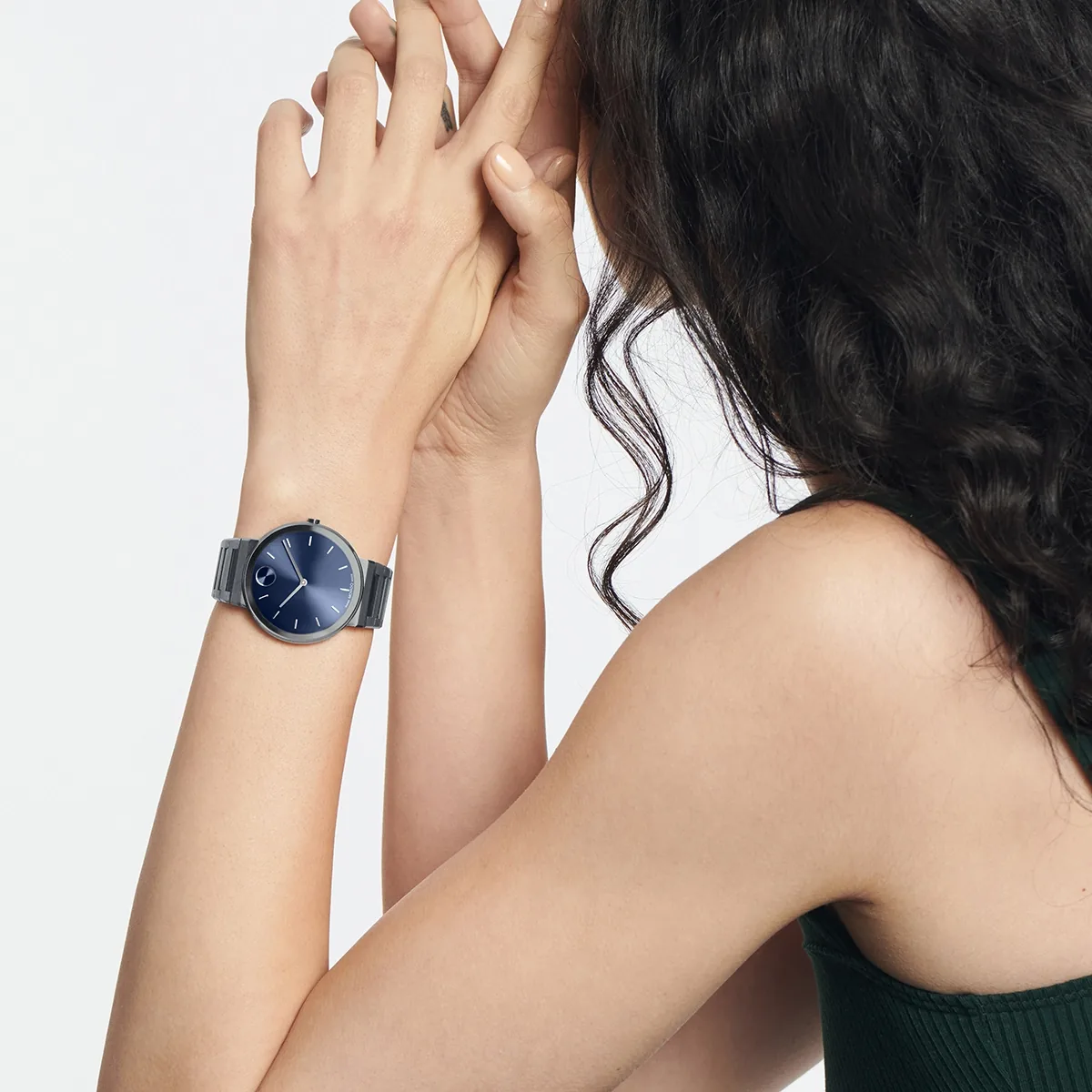 Reloj Movado análogo, para Hombre, tablero redondo color azul, estilo index, pulso acero color gris
