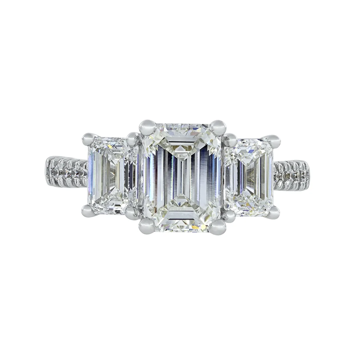 Anillo de compromiso con diamante de laboratorio central corte esmeralda IGI de 2.00ct y decoración en diamantes de laboratorio, oro tono blanco 18k, rodinado