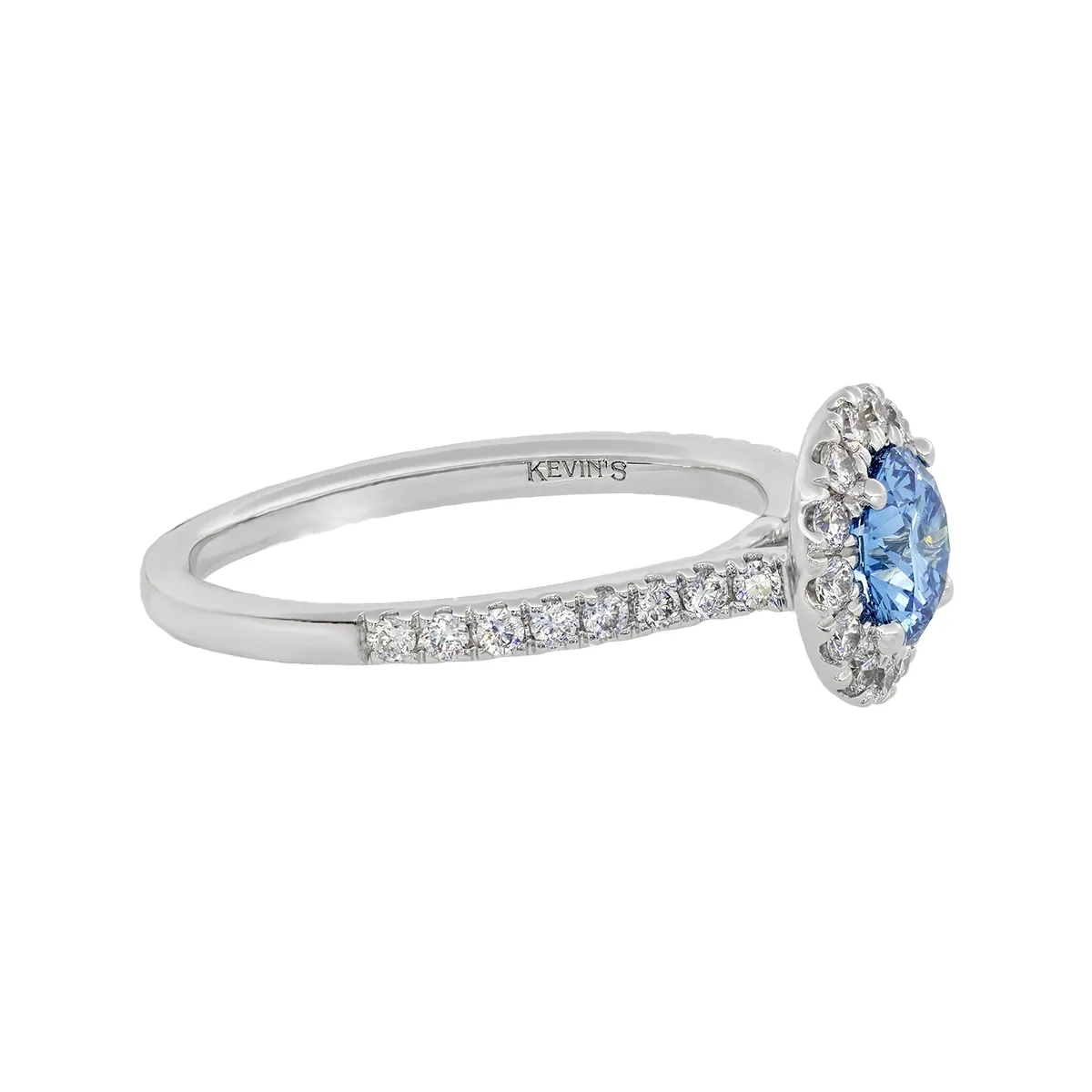 Anillo de compromiso halo redondo, con diamante rosado de laboratorio central redondo IGI de 0.75ct y decoración en diamantes de laboratorio, oro tono blanco 18k, rodinado