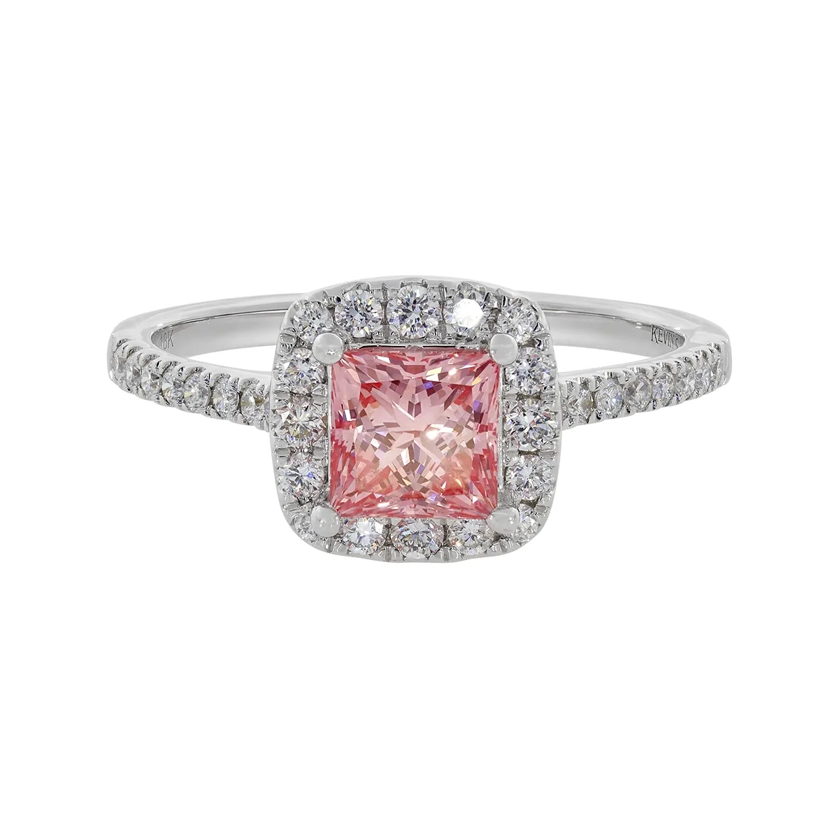 Anillo de compromiso halo cuadrado, con diamante rosado de laboratorio central princess IGI de 1.00ct y decoración en diamantes de laboratorio, oro tono blanco 18k, rodinado