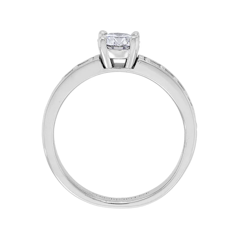 Anillo de compromiso con diamante de laboratorio central redondo de 0.50Ct y decoración en diamantes de laboratorio, en plata ley 925, rodinado - Colección Sueños