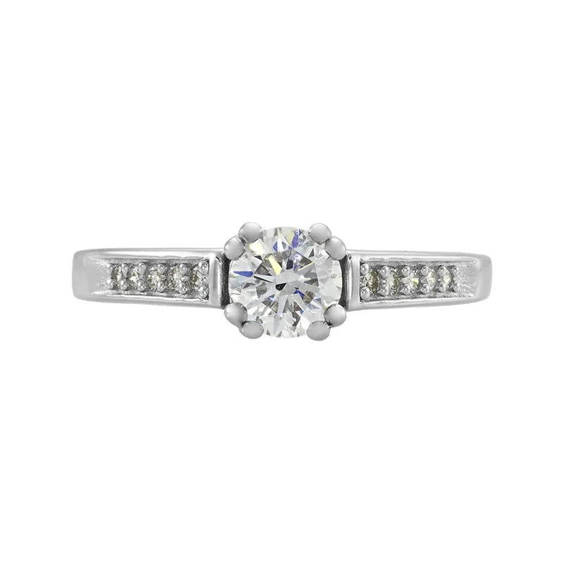 Anillo de compromiso con diamante de laboratorio central redondo de 0.50Ct y decoración en diamantes de laboratorio, en plata ley 925, rodinado - Colección Sueños