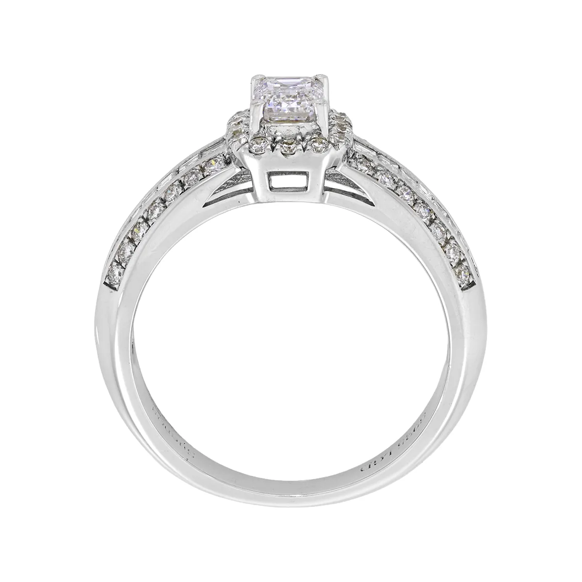 Anillo de compromiso halo rectangular, con diamante de laboratorio central corte esmeralda de 0.50Ct y decoración en diamantes de laboratorio, en plata ley 925, rodinado - Colección Sueños
