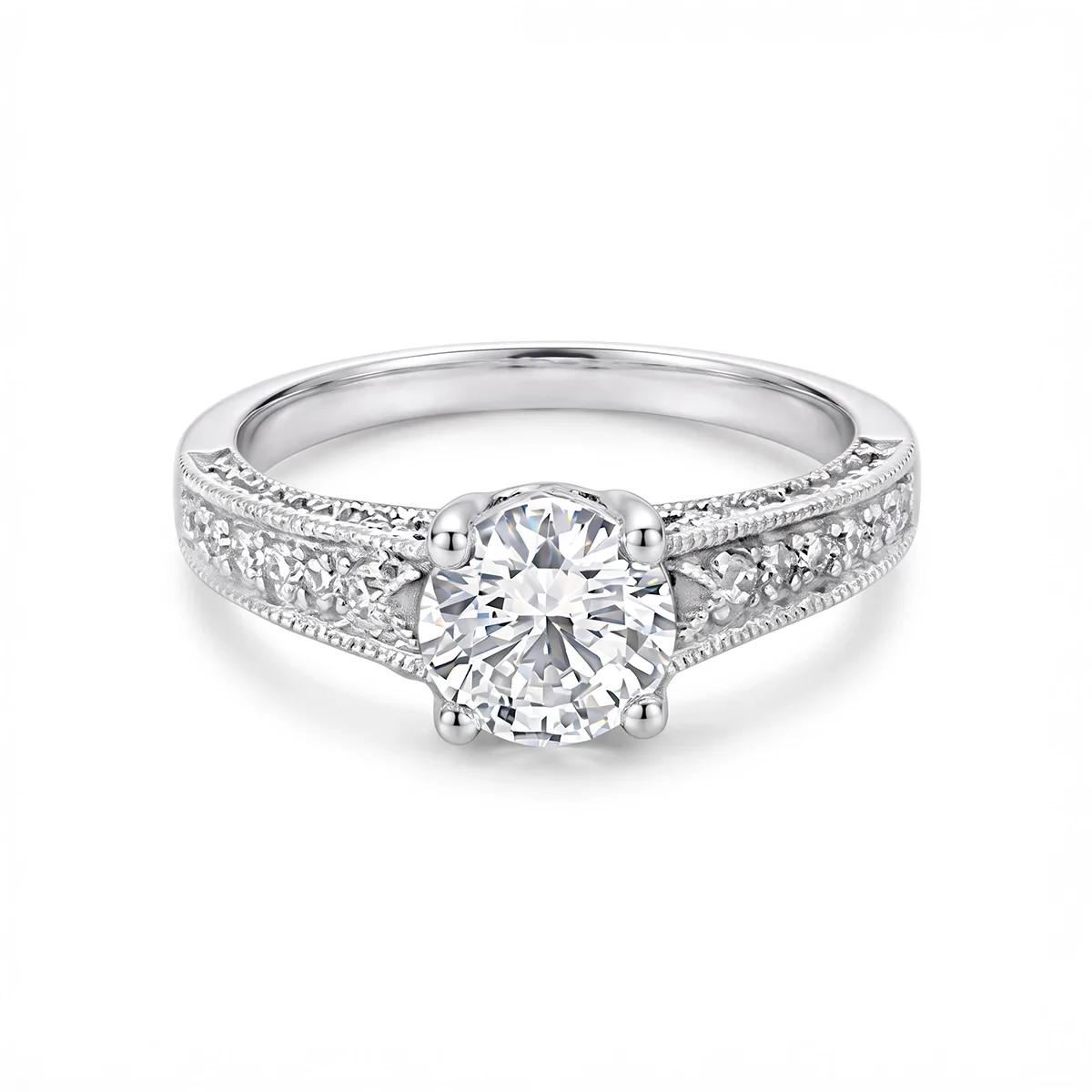 Anillo de compromiso con diamante de laboratorio central redondo de 1.00Ct y decoración en diamantes de laboratorio, en plata ley 925, rodinado - Colección Sueños