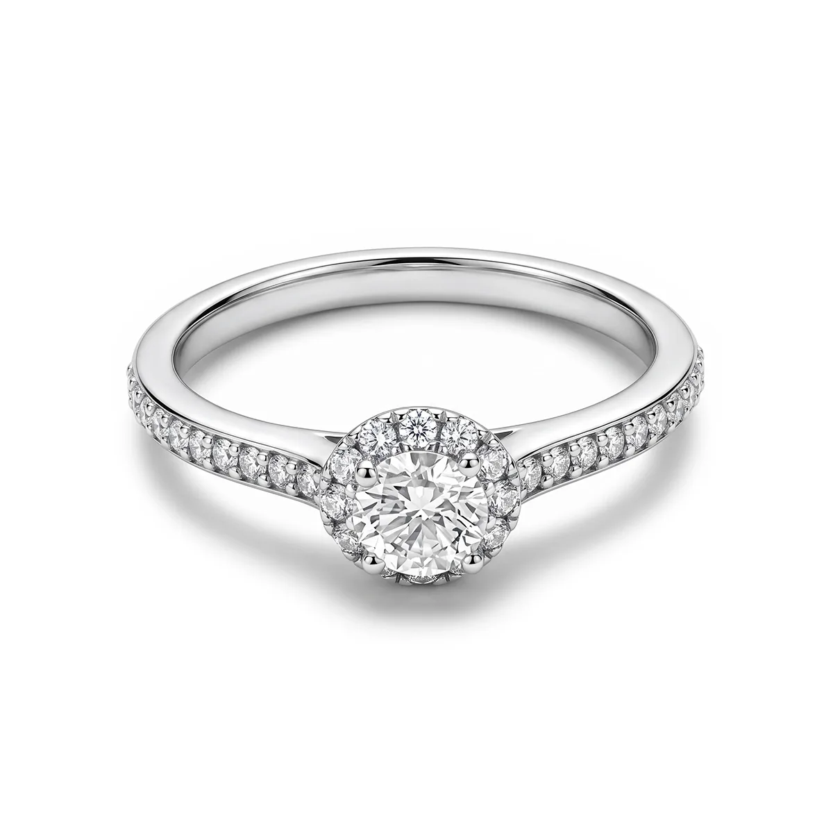 Anillo de compromiso halo redondo, con diamante de laboratorio central redondo y decoración en diamantes de laboratorio, en plata ley 925, rodinado - Colección Sueños