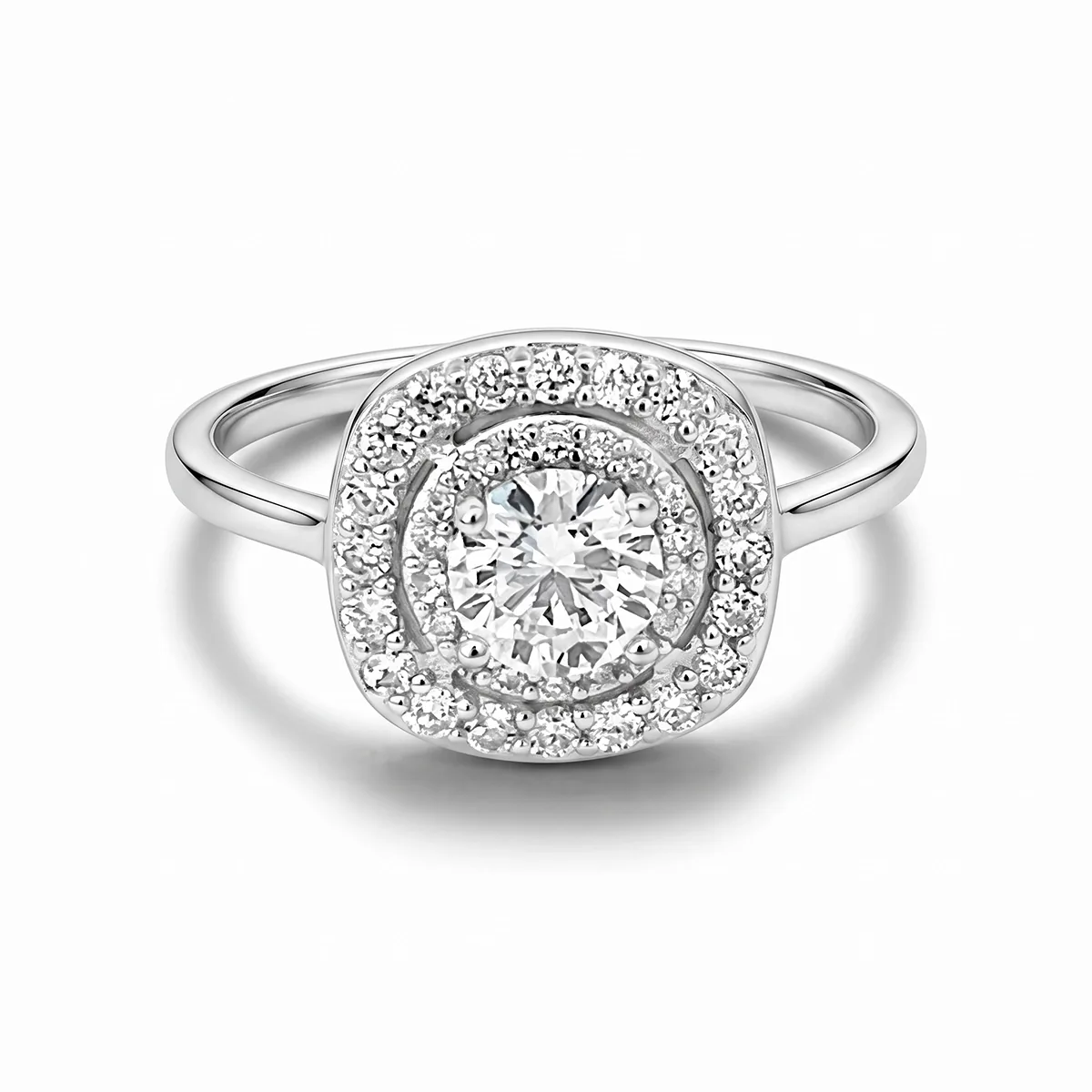 Anillo de compromiso halo doble, con diamante de laboratorio central redondo de 0.50Ct y decoración en diamantes de laboratorio, en plata ley 925, rodinado, liso - Colección Sueños